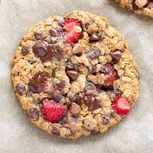 Strawberry Oatmeal Cookies {4 Ingredients!}